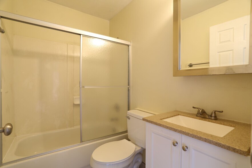 More Photos Of , Columbus Multifamily For Sale