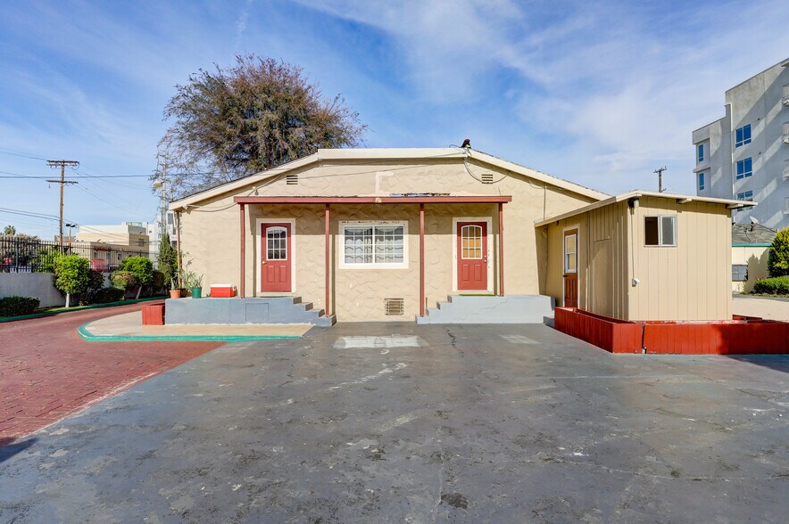 More Photos Of ,  Unknown For Sale