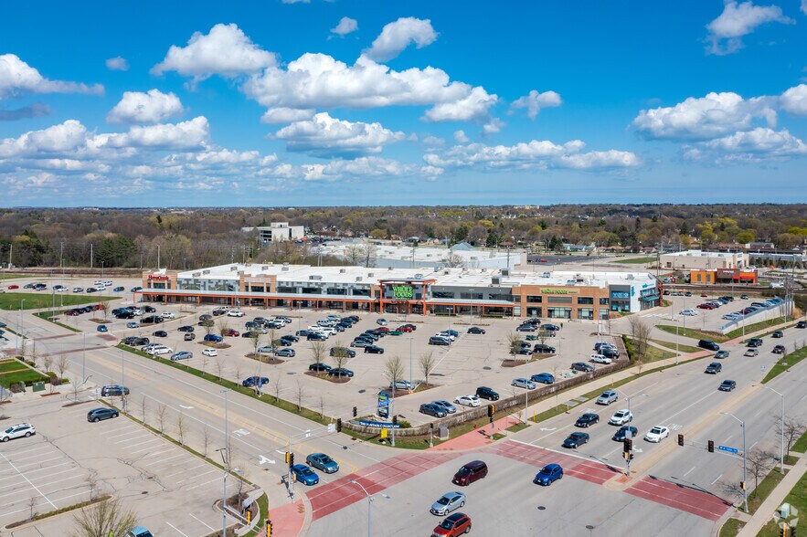 More Photos Of 11500 W Burleigh St, Wauwatosa Unknown For Lease
