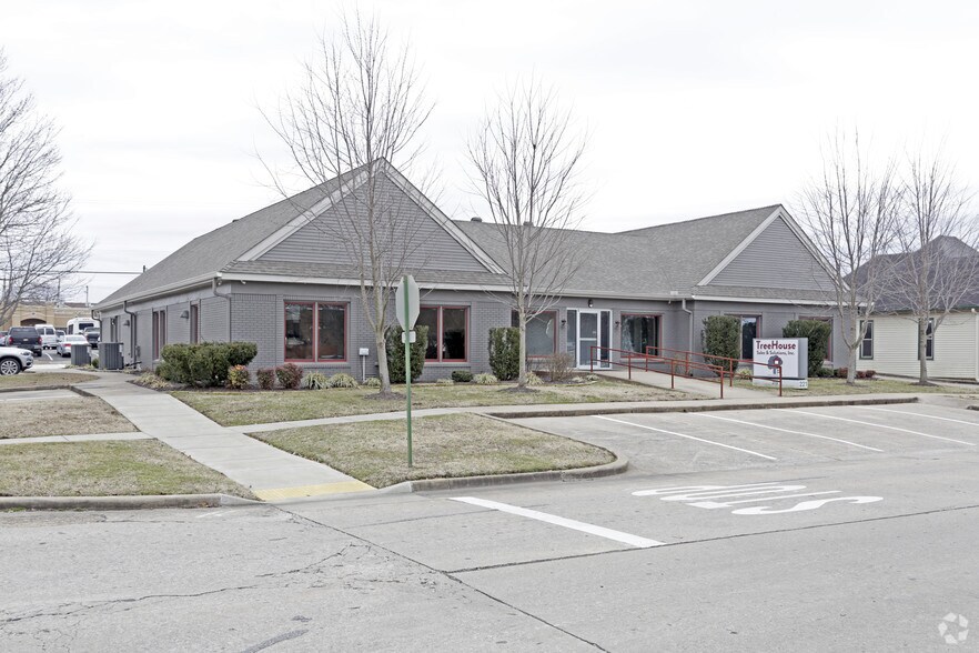 Primary Photo Of 221 N 3rd St, Rogers Office For Lease