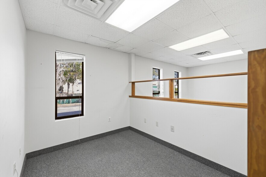 More Photos Of 451 SW 57th Ave, Ocala Distribution For Lease