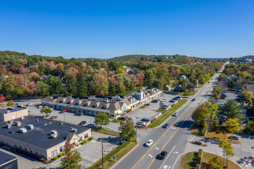 More Photos Of 542-562 Turnpike St, North Andover General Retail For Lease