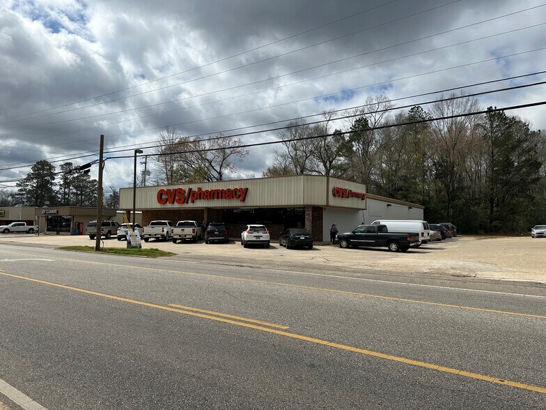 More Photos Of 813 College Ave, Jackson Drugstore For Sale