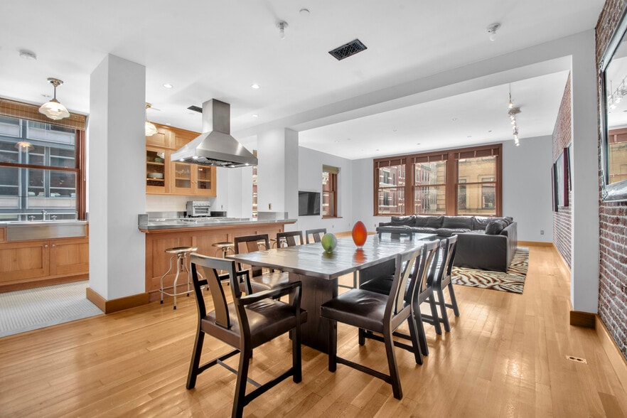 More Photos Of 104 Grand St, New York Storefront Retail Residential For Sale