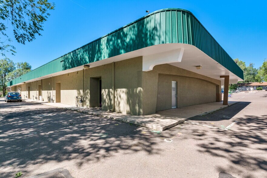 More Photos Of 831 S Circle Dr, Colorado Springs Storefront Retail Office For Sale