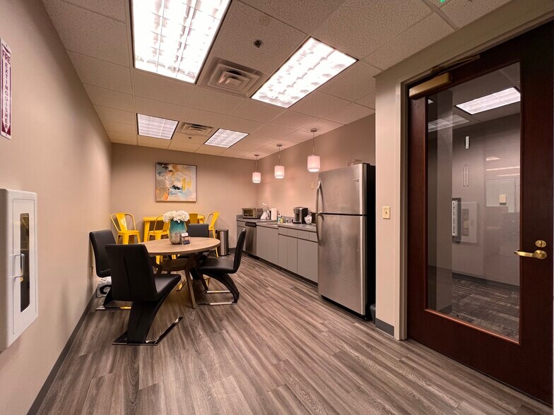 More Photos Of 6470 E Johns Crossing, Johns Creek Office For Lease