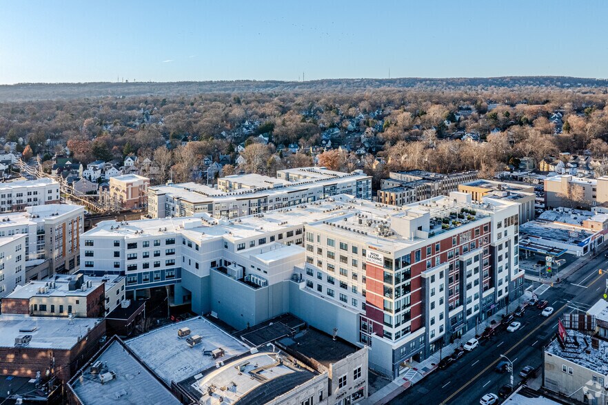 More Photos Of 620 Bloomfield Ave, Bloomfield Apartments For Lease