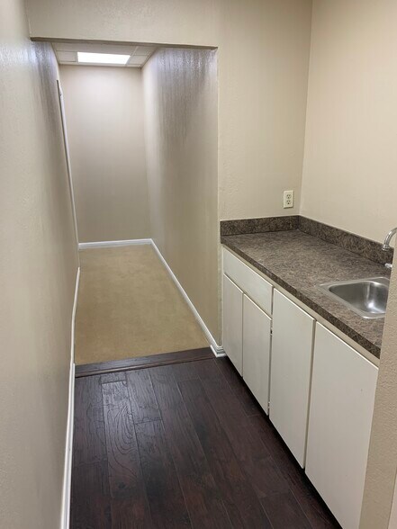 More Photos Of 13740 Research Blvd, Austin Office For Lease