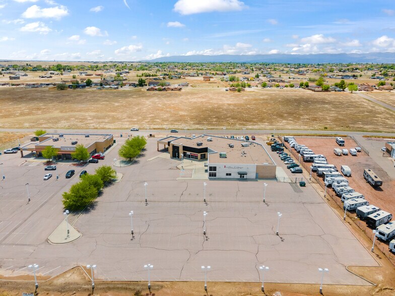 More Photos Of 713 E Spaulding Ave, Pueblo Showroom For Sale