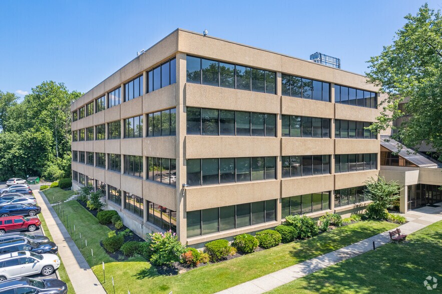 More Photos Of 2500 McClellan Ave, Pennsauken Office For Lease