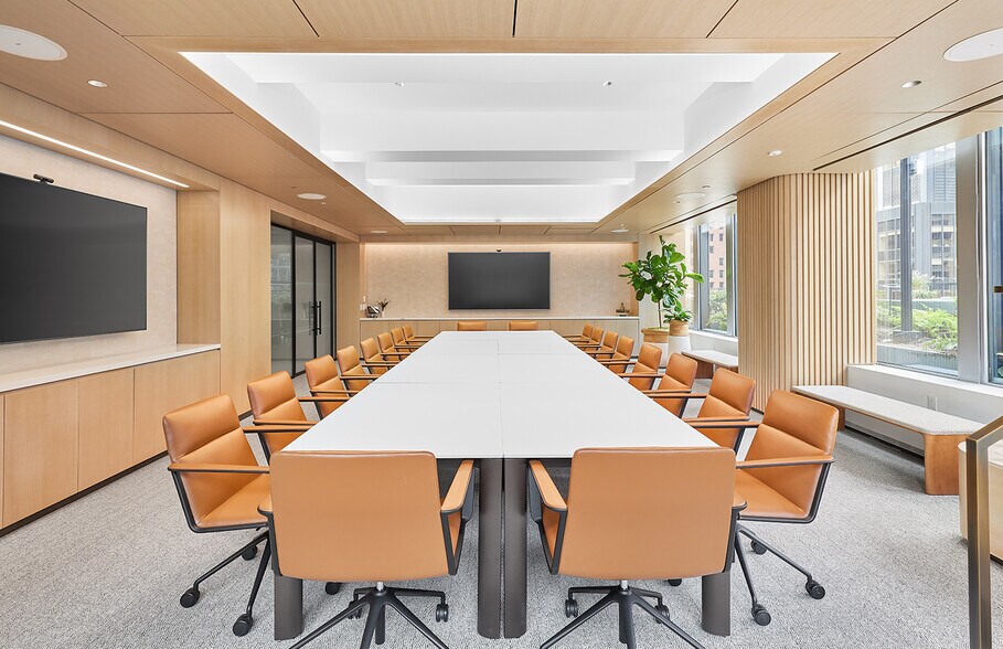 More Photos Of 825 Third Ave, New York Office For Lease