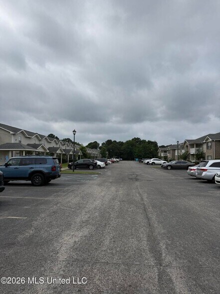 More Photos Of 2718 Bartlett Ave, Pascagoula Apartments For Sale