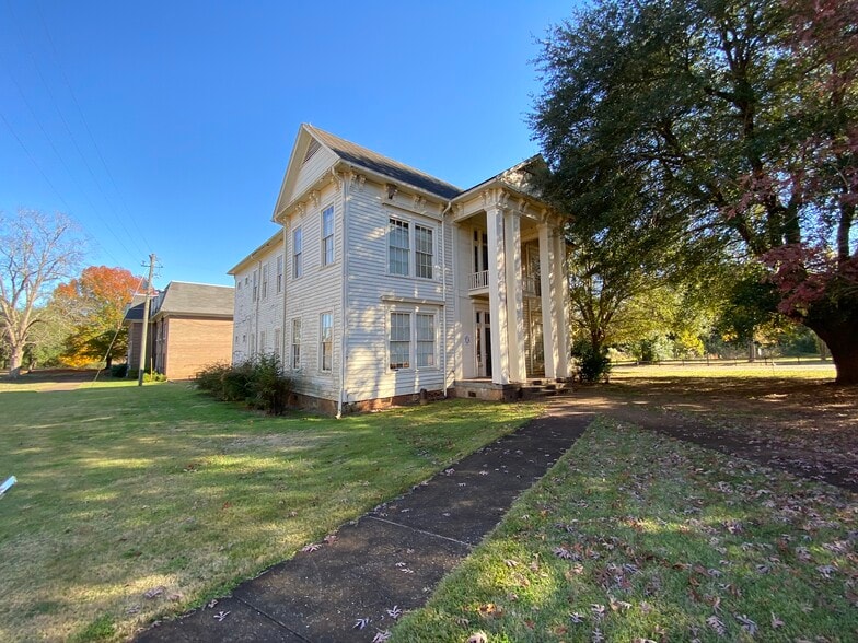 More Photos Of 302 Bibb St, Marion Schools For Sale