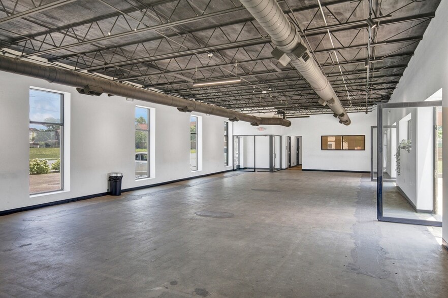 More Photos Of 611 W Philadelphia St, Detroit Freestanding For Sale