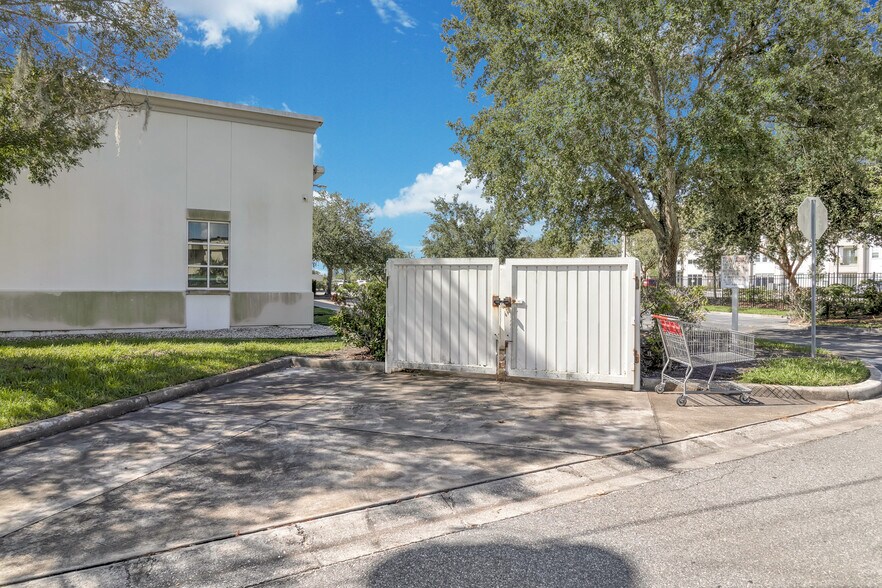 More Photos Of 1201 E Oak St, Kissimmee Office For Sale