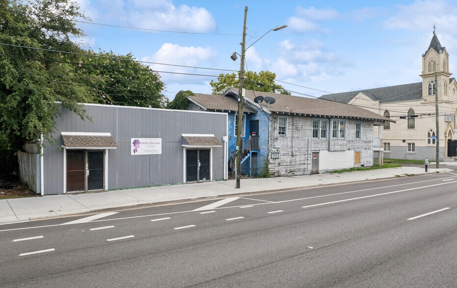 Primary Photo Of 210 N Broad Ave, New Orleans Freestanding For Sale