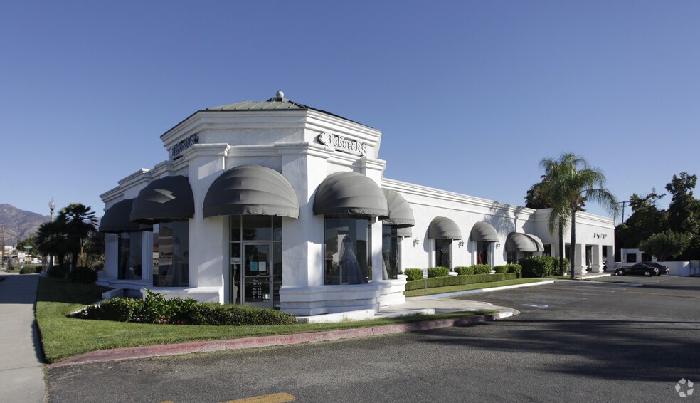 Primary Photo Of 230-250 N Central Ave, Upland Unknown For Lease