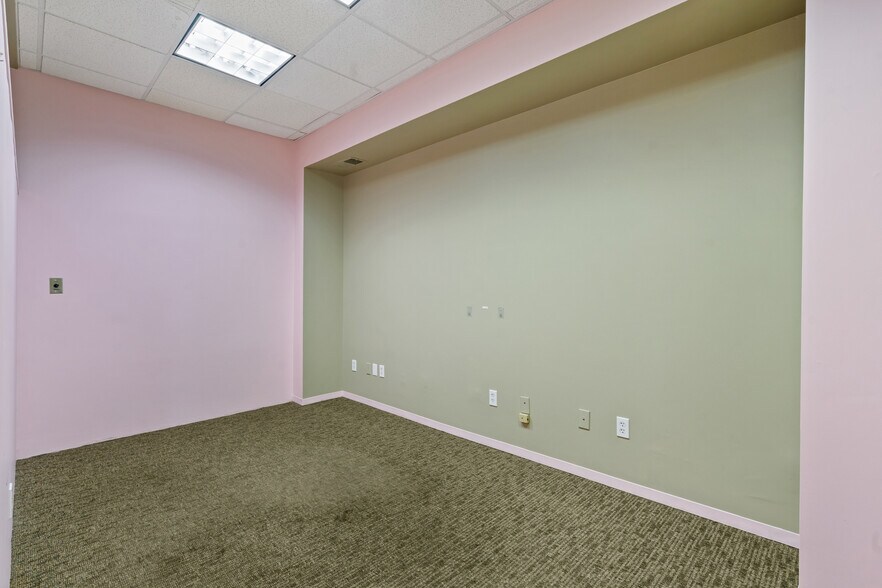 More Photos Of 1301 Grandview Ave, Pittsburgh Office For Lease