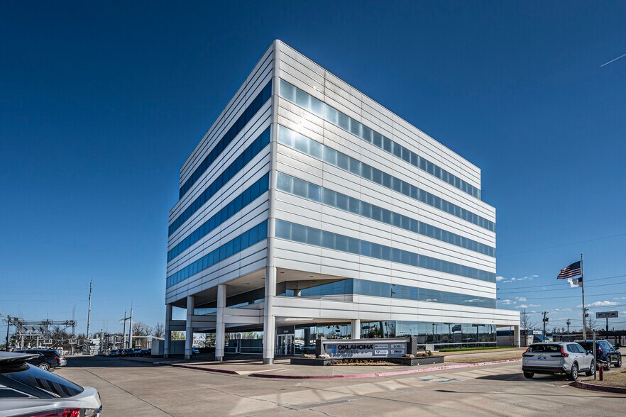 More Photos Of 3800 N May Ave, Oklahoma City Office For Sale