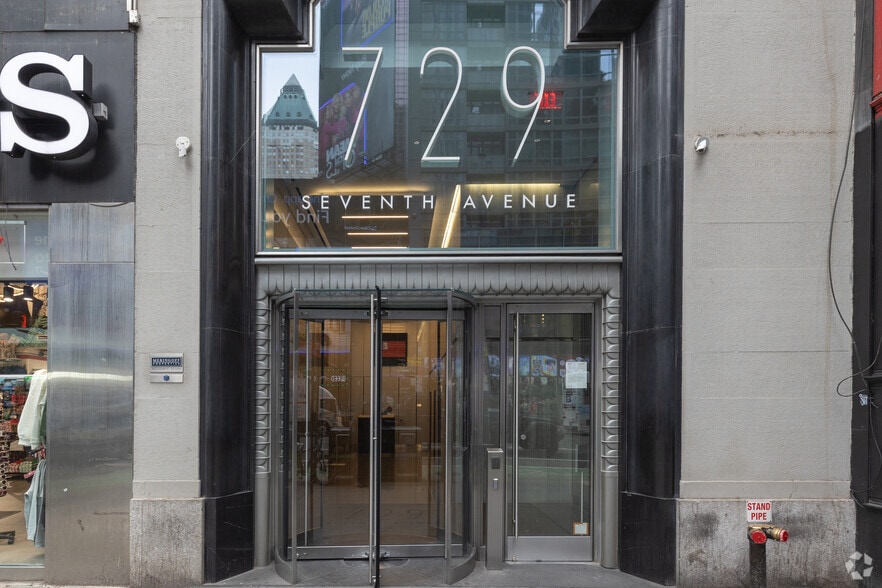 More Photos Of 729 Seventh Ave, New York Office For Lease