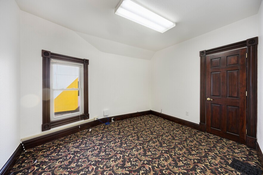 More Photos Of 1325 Delaware St, Denver Office For Lease