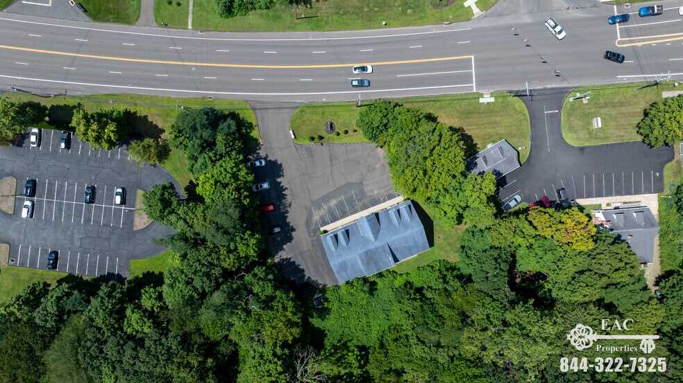More Photos Of 238 Monroe Tpke, Monroe Medical For Lease