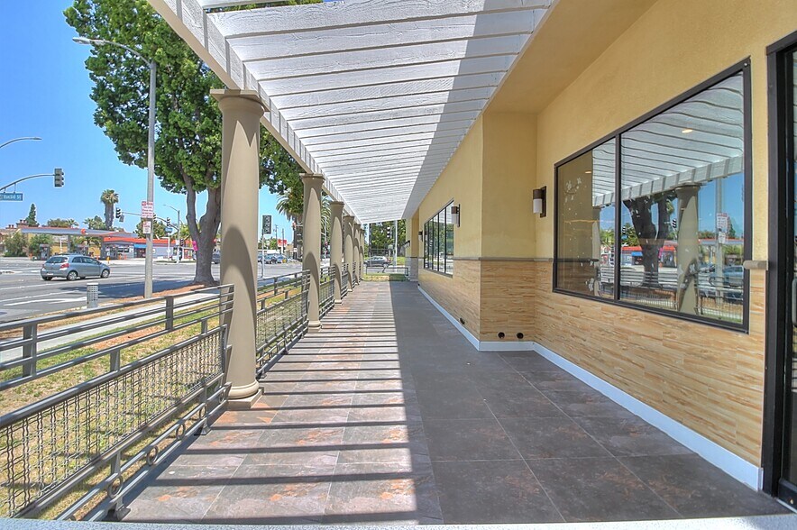 More Photos Of 1199 N Euclid St, Anaheim Storefront Retail Office For Lease