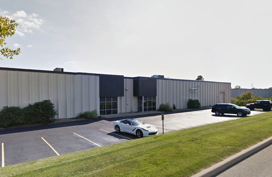 More Photos Of 6245 Creek Rd, Blue Ash Warehouse For Lease