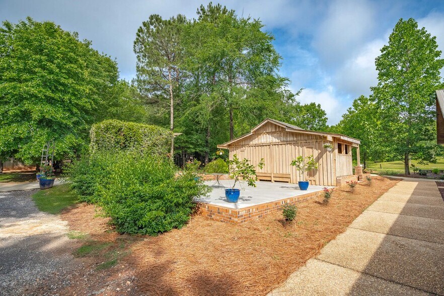 More Photos Of 1530 Buck Hill Rd, Ridgeway Industrial For Sale