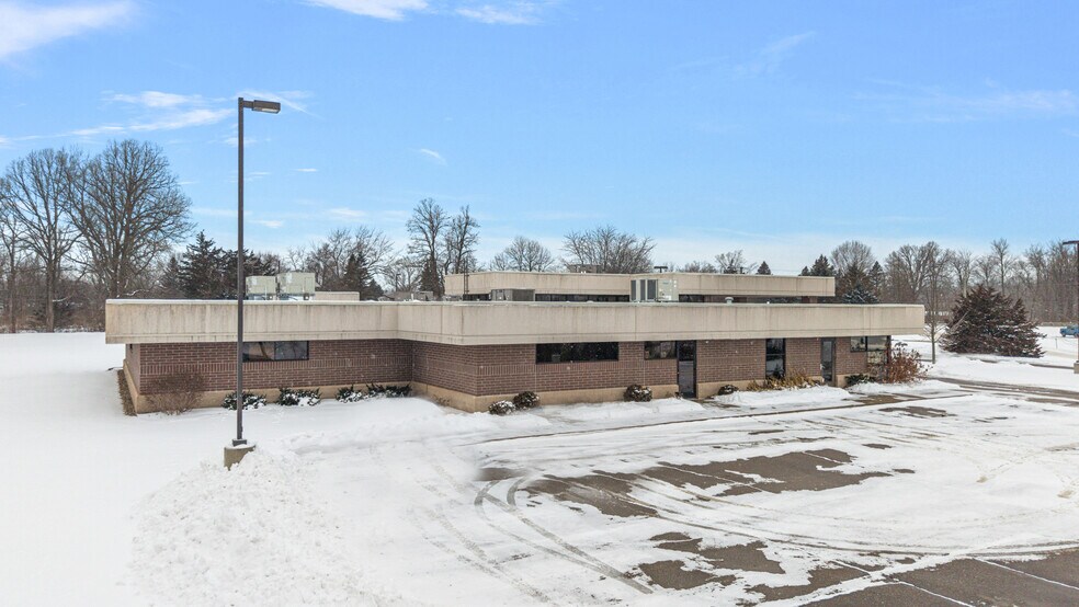 More Photos Of 1794 N Lapeer Rd, Lapeer Medical For Sale