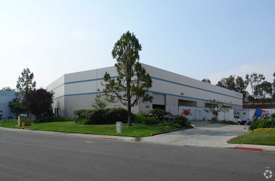 More Photos Of 6969 Corte Santa Fe, San Diego Warehouse For Lease