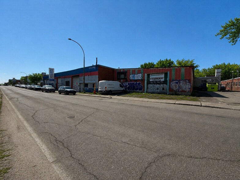 More Photos Of 4278 St Frontenac, Frontenac Auto Repair For Sale