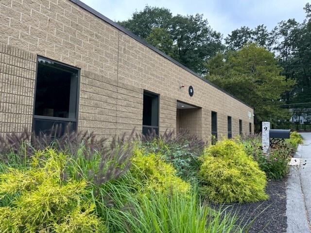 More Photos Of 9 Beaver Brook Rd, Littleton Research And Development For Lease