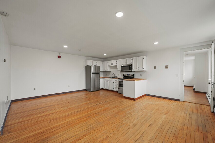 More Photos Of 55 Crystal St, Lenox Dale Apartments For Sale