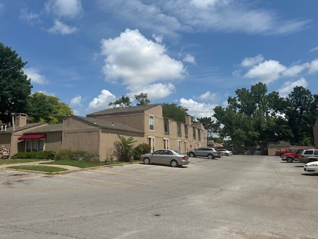 More Photos Of 1301-1379 E 63rd St, Tulsa Apartments For Sale