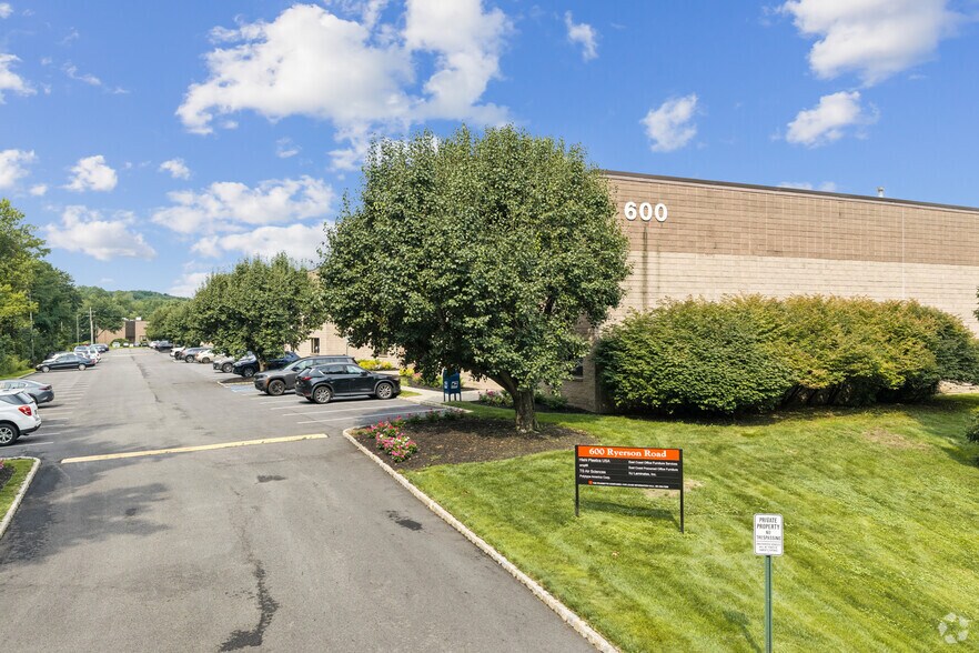 More Photos Of 600 Ryerson Rd, Lincoln Park Warehouse For Lease