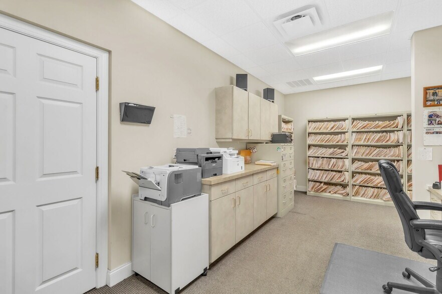 More Photos Of 2035 Valleygate Dr, Fayetteville Medical For Sale