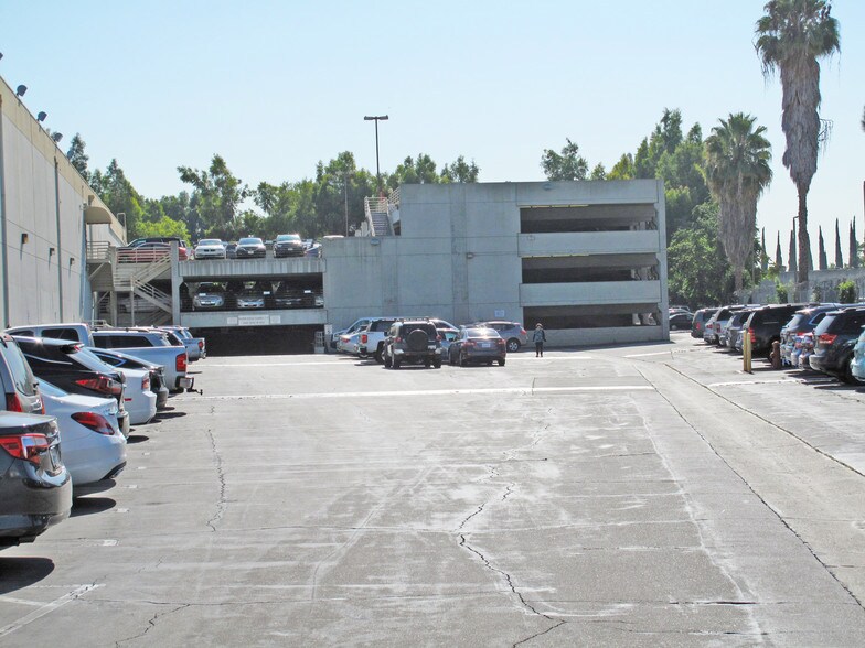 More Photos Of 9320-9328 Telstar Ave, El Monte Light Distribution For Sale