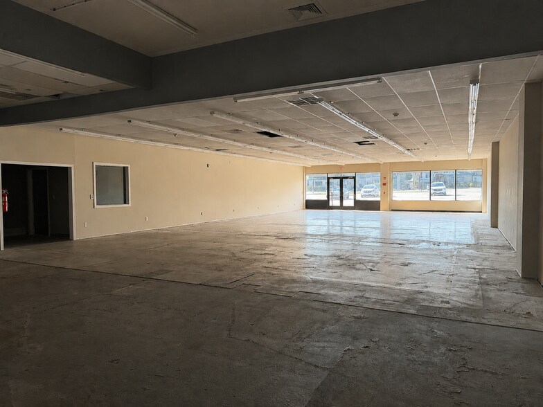 More Photos Of 203 Lincoln Hwy, Fairless Hills Freestanding For Lease