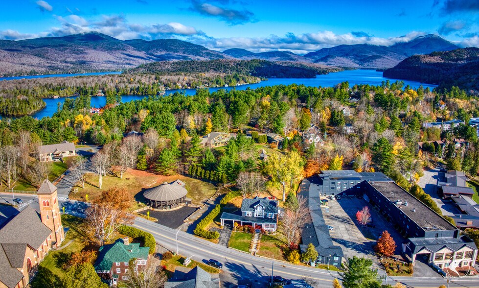 More Photos Of 2345 Saranac Ave, Lake Placid Flex For Sale