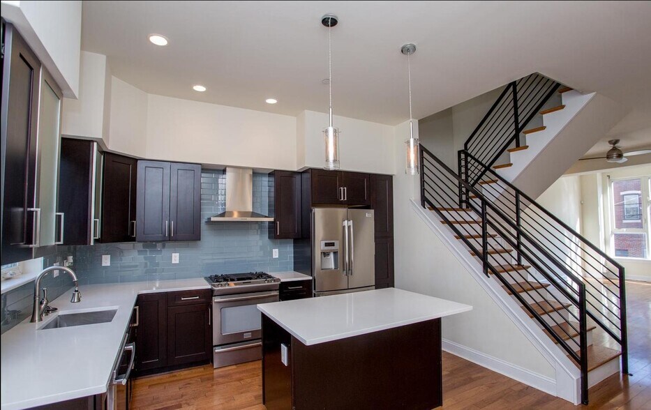 More Photos Of 1860 Frankford Ave, Philadelphia Storefront Retail Residential For Sale