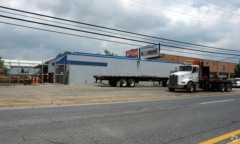 Primary Photo Of 5600 Sunnyside Ave, Beltsville Warehouse For Sale