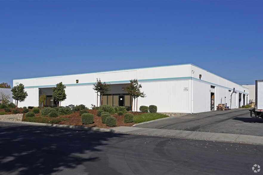 Primary Photo Of 6575 Trinity Ct, Dublin Warehouse For Lease