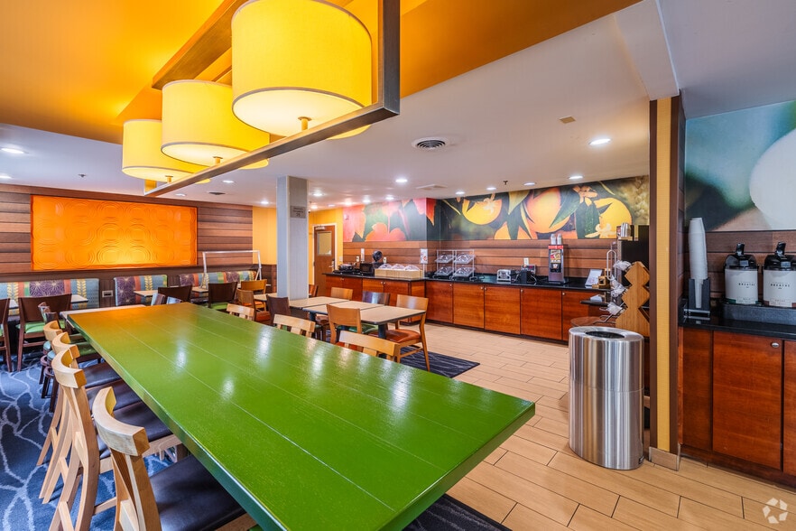 More Photos Of 663 Citadel Rd, Orangeburg Hotel For Sale