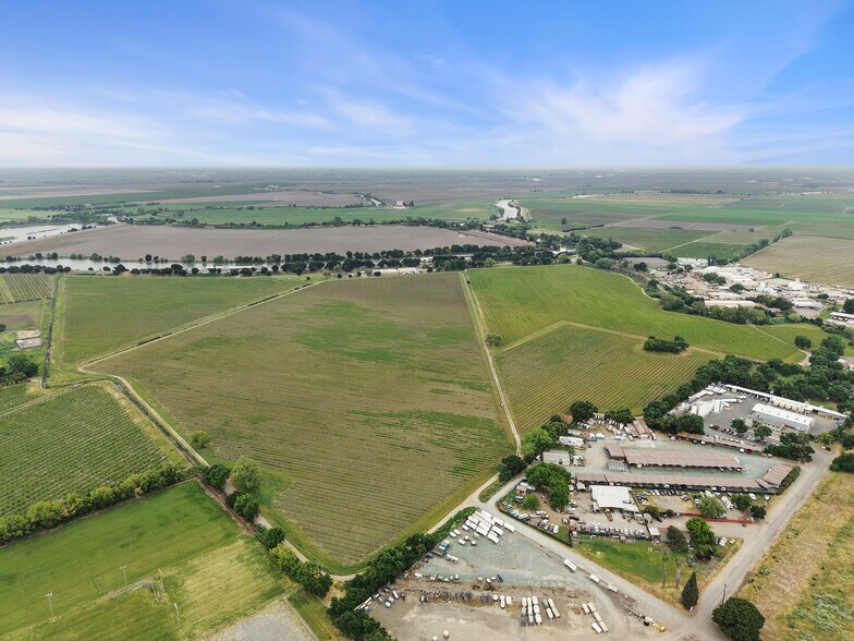 More Photos Of 1400 Old Levee rd, Walnut Grove Land For Sale