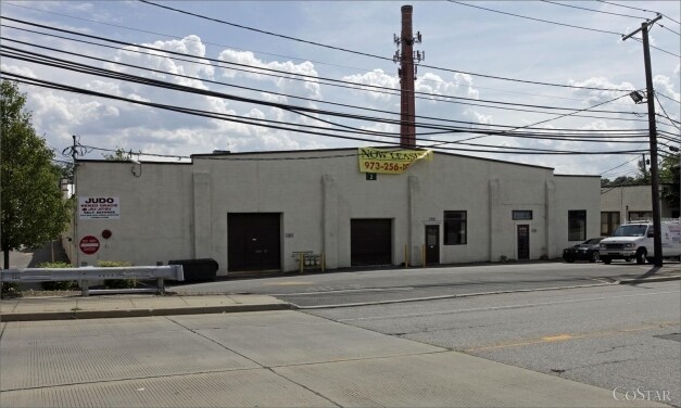More Photos Of 86 Lackawanna Ave, Woodland Park Warehouse For Lease