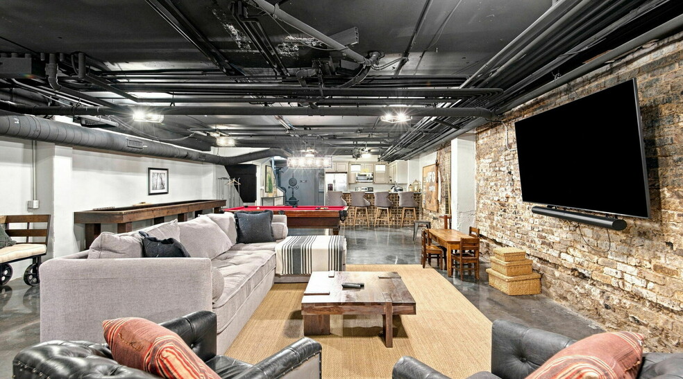 More Photos Of 304 S Gay St, Knoxville Office Residential For Sale