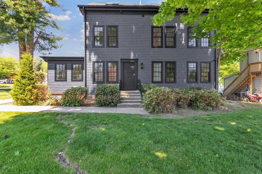 More Photos Of 965 Post Rd E, Westport Office Residential For Lease