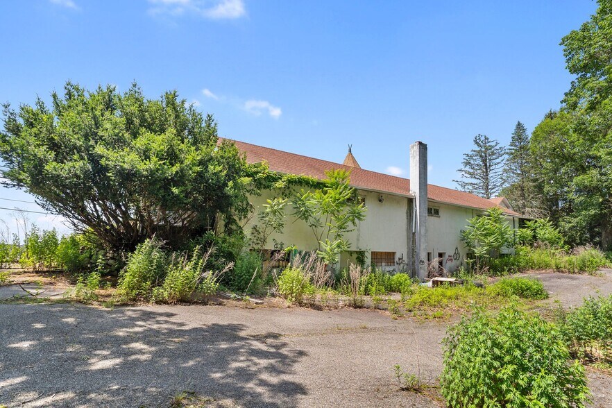 More Photos Of 67 US Highway 46, Budd Lake Storefront Retail Office For Sale