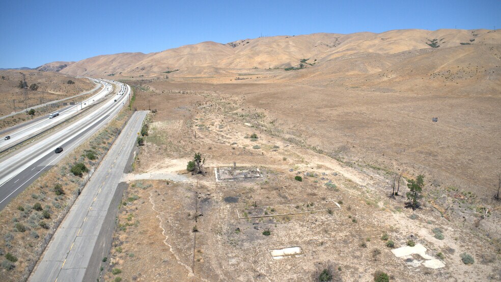 More Photos Of I-5, Gorman Land For Sale